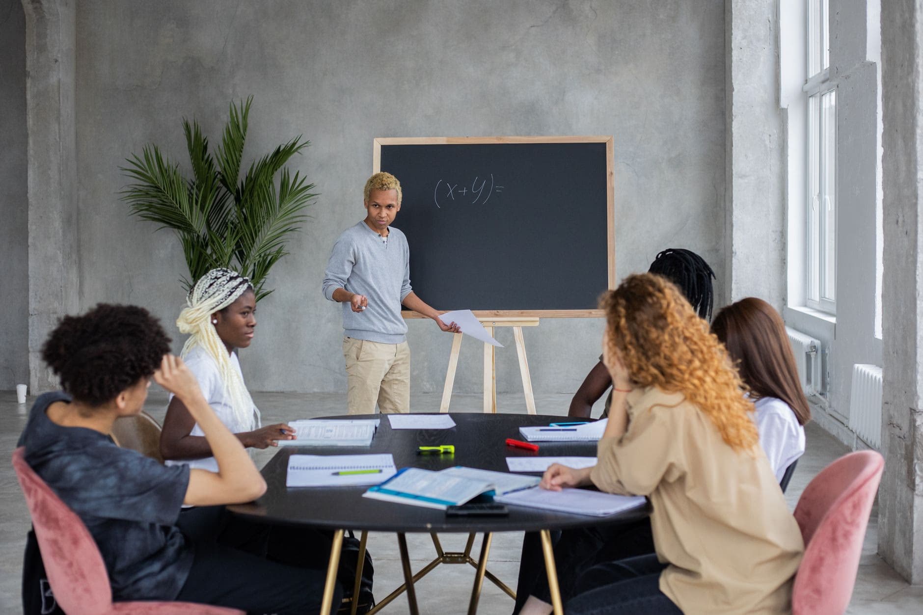 How to Evaluate a Tuition Centre in Singapore (2026 Parent Guide)